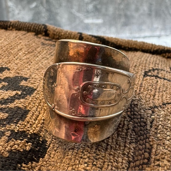 Handcrafted silver birth announcements spoon ring - Picture 11 of 14